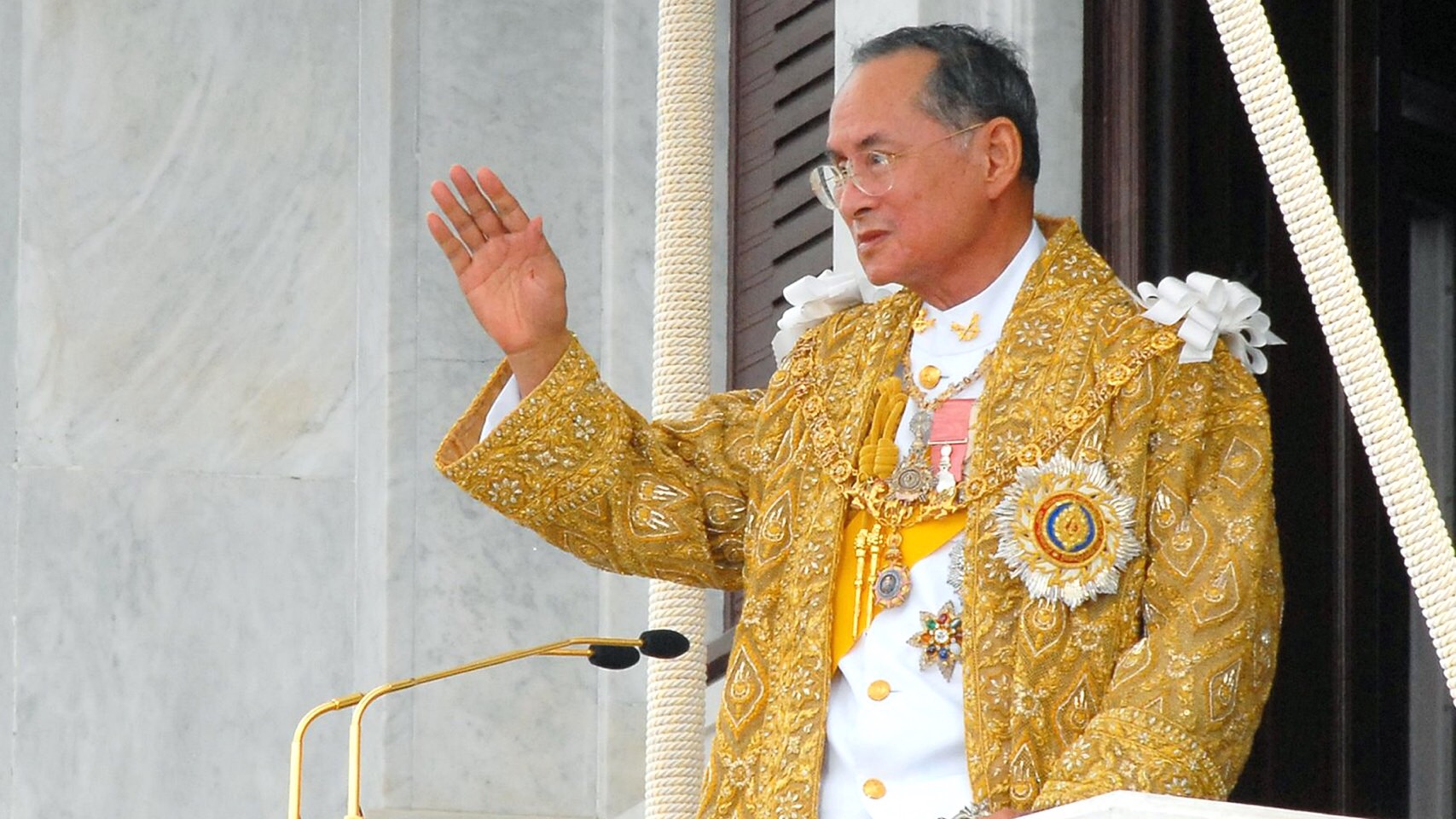 Phuket honours King Bhumibol