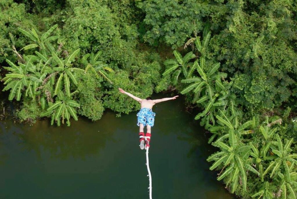 Phuket, Open Air